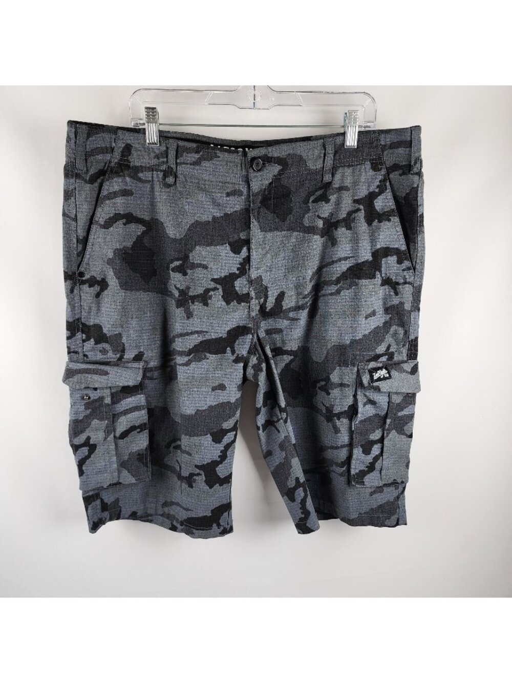 Zoo York Shorts Mens 36 Gray Black Camo Cargo Short (36x13)